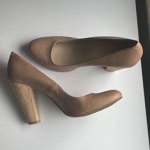 Women's Calvin Klein Nude Heels, size 9.5